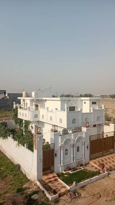 10 Marla House Is Available For Sale in Executive block Royal Orchard Multan