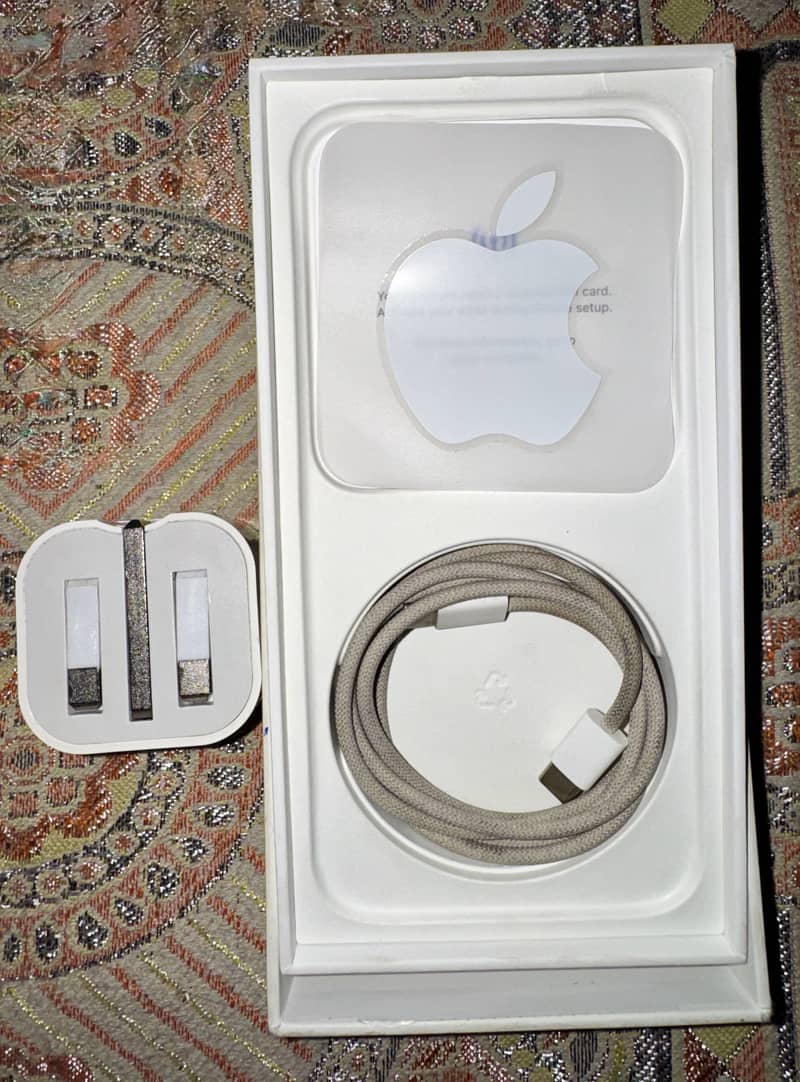 iPhone 15 pro max 6