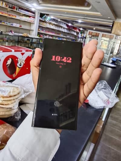 Samsung s22 ultra [ officiall pta ] urgent sale