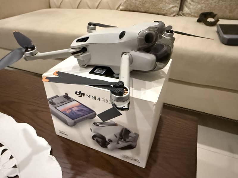 DJI Mini 4 Pro with RC-2 Controller 0