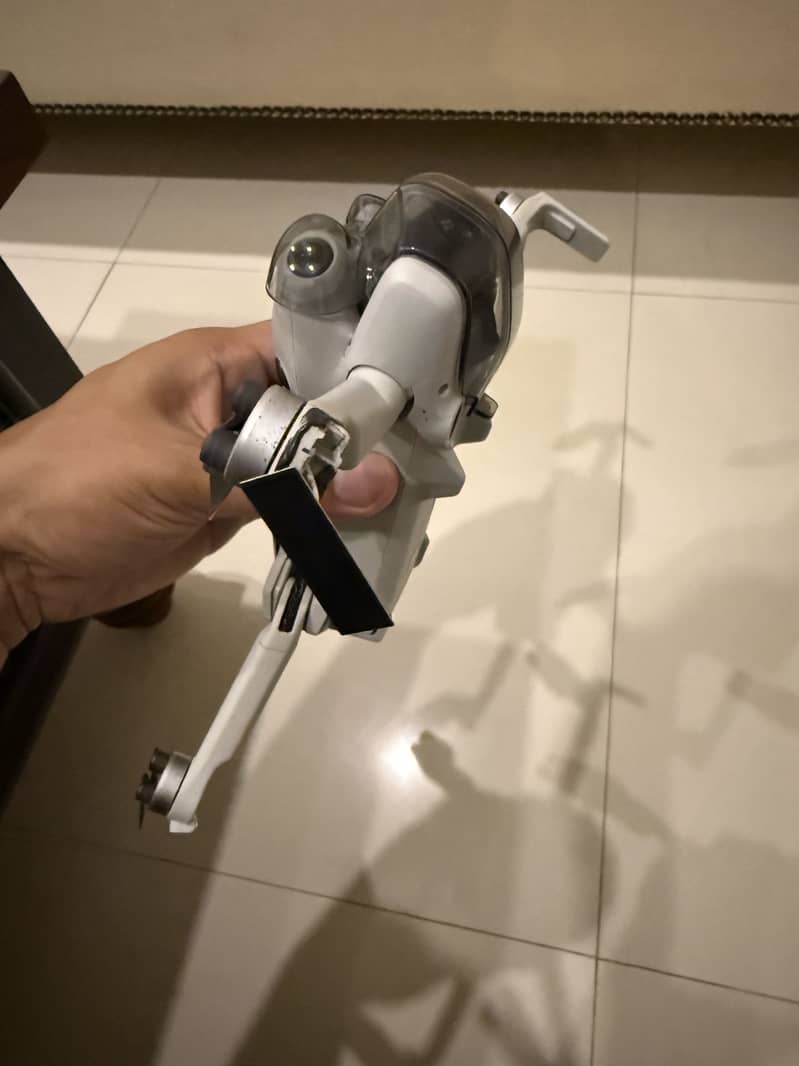 DJI Mini 4 Pro with RC-2 Controller 3