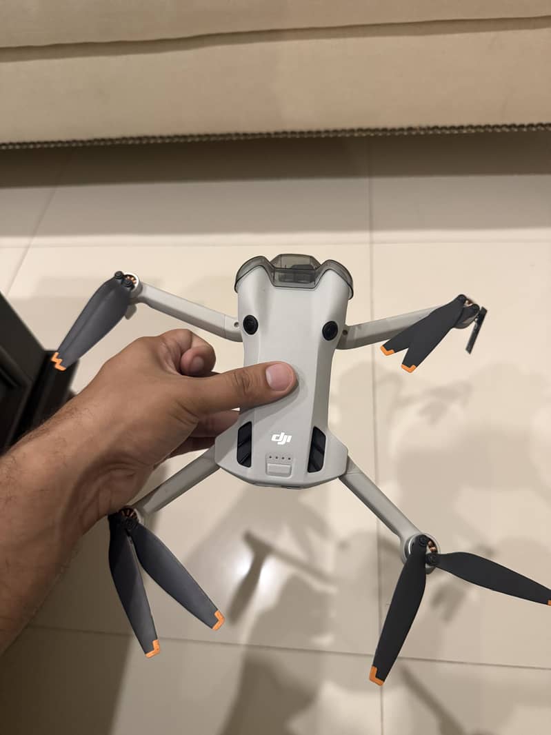 DJI Mini 4 Pro with RC-2 Controller 5