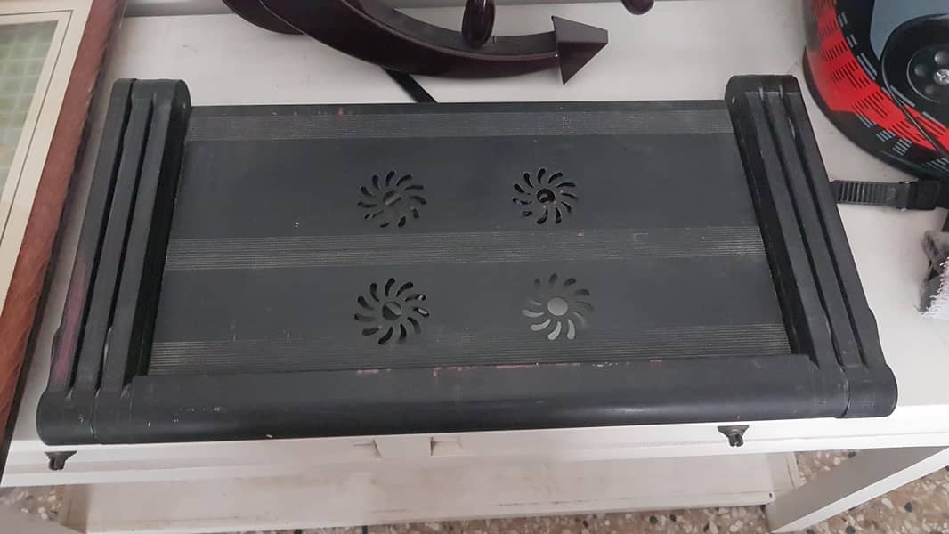 laptop/study table 0