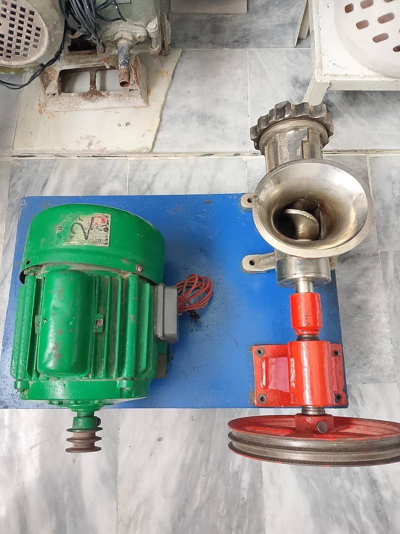 Meat machine (qeema machine) 3