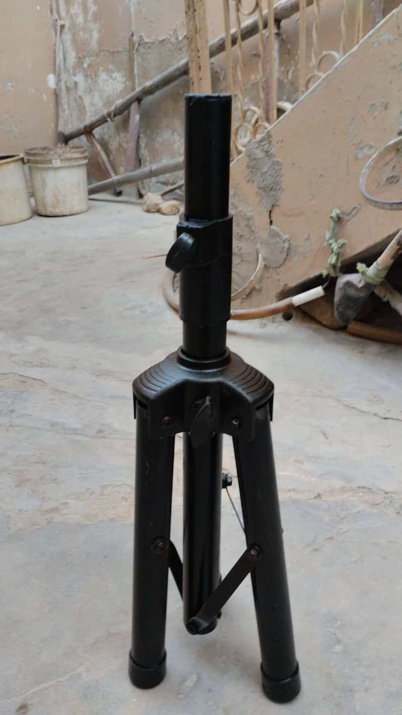 Audionic speaker stand 1