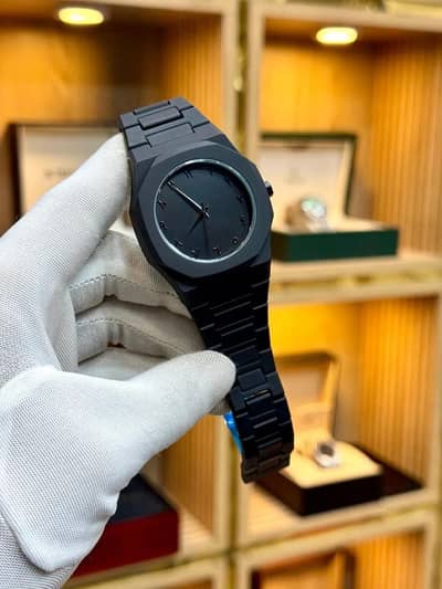 Men's white carbon fiber Quartz watch with clain strap