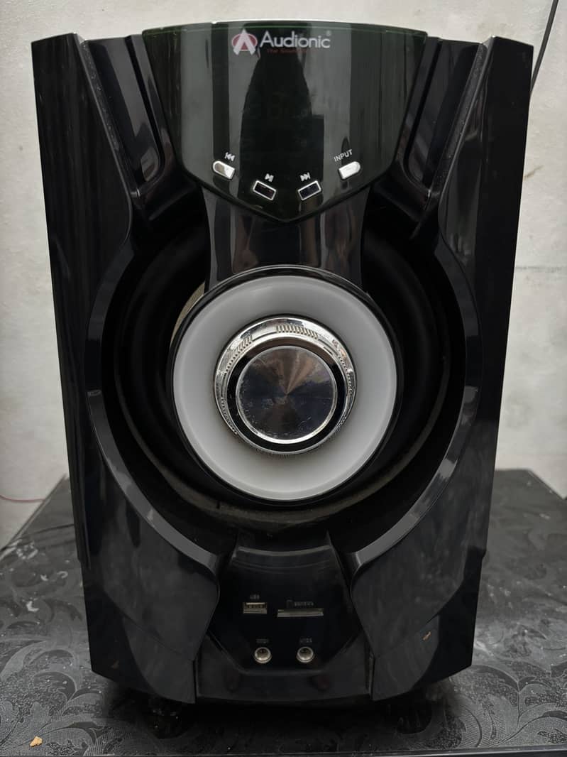 Audionic speaker model RB-110 2