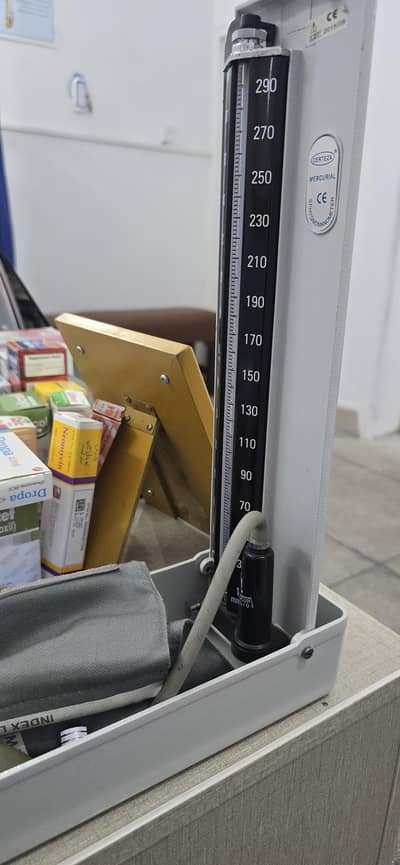 female dispenser / nurse needed