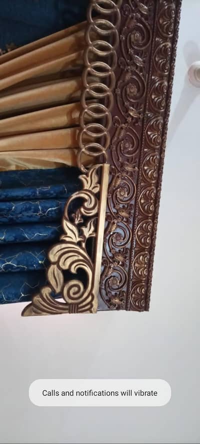 curtain head.