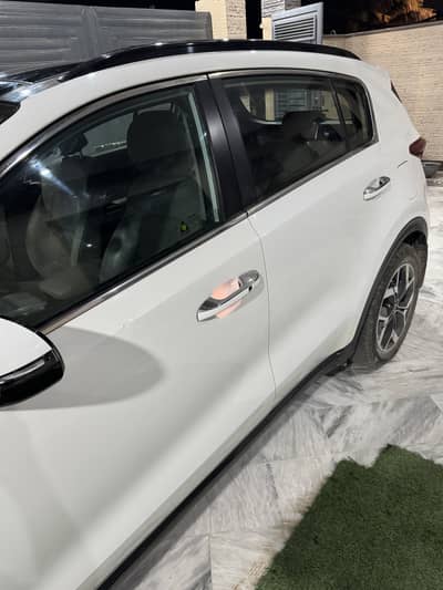 KIA SPORTAGE AWD