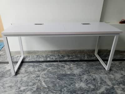 workstation table