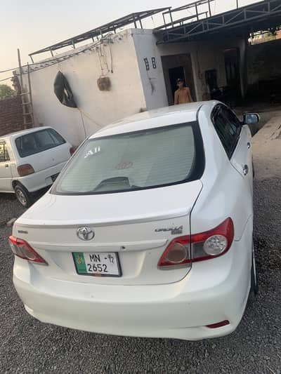 Toyota corolla 2012 only family use car serious parcen contact