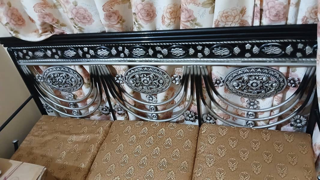 iron sofa set 3