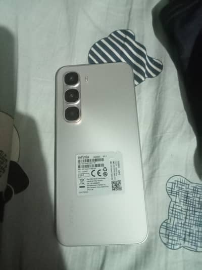 hot 6 pro 8 8 GB ram 128 GB mumry display finger
