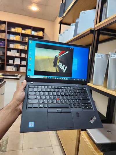 Lenovo X1 carbon | i5 -7th Gen | 8/256