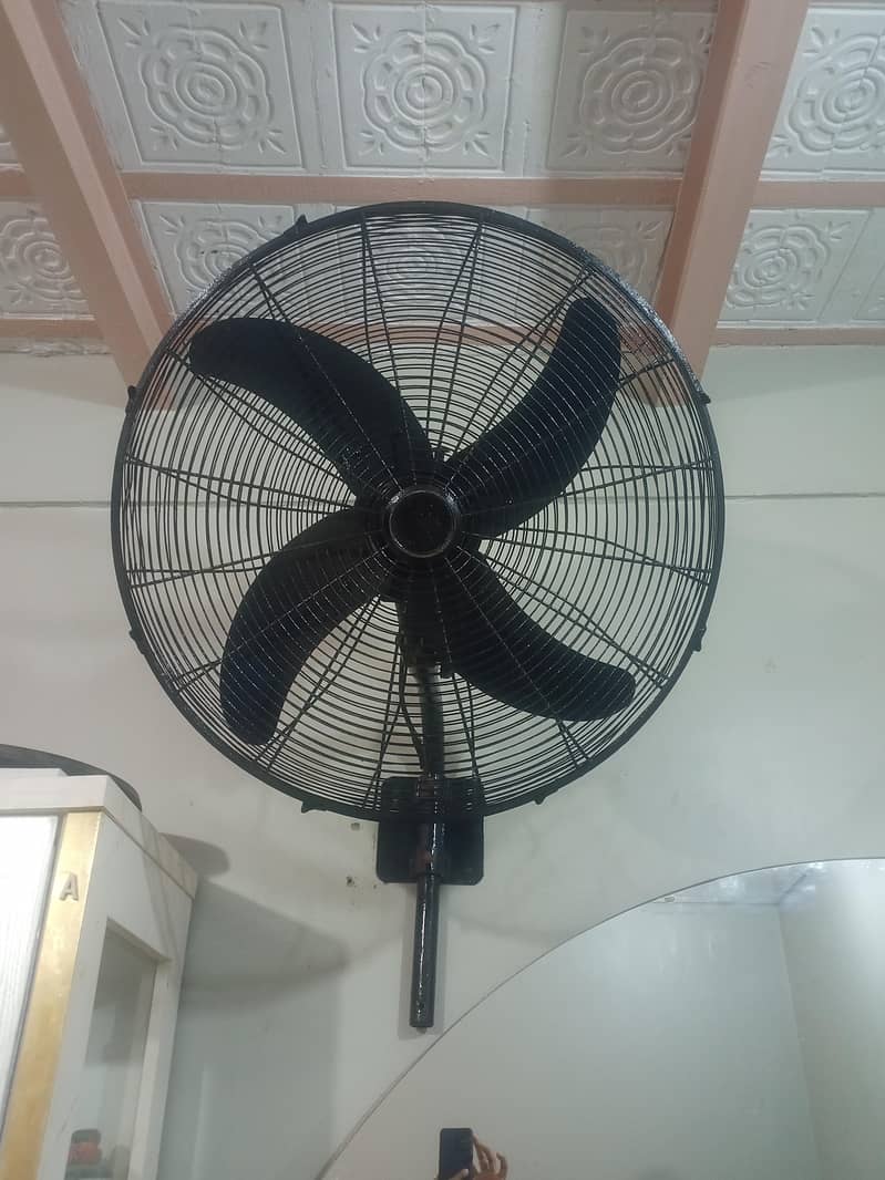 Bracket Fan 1