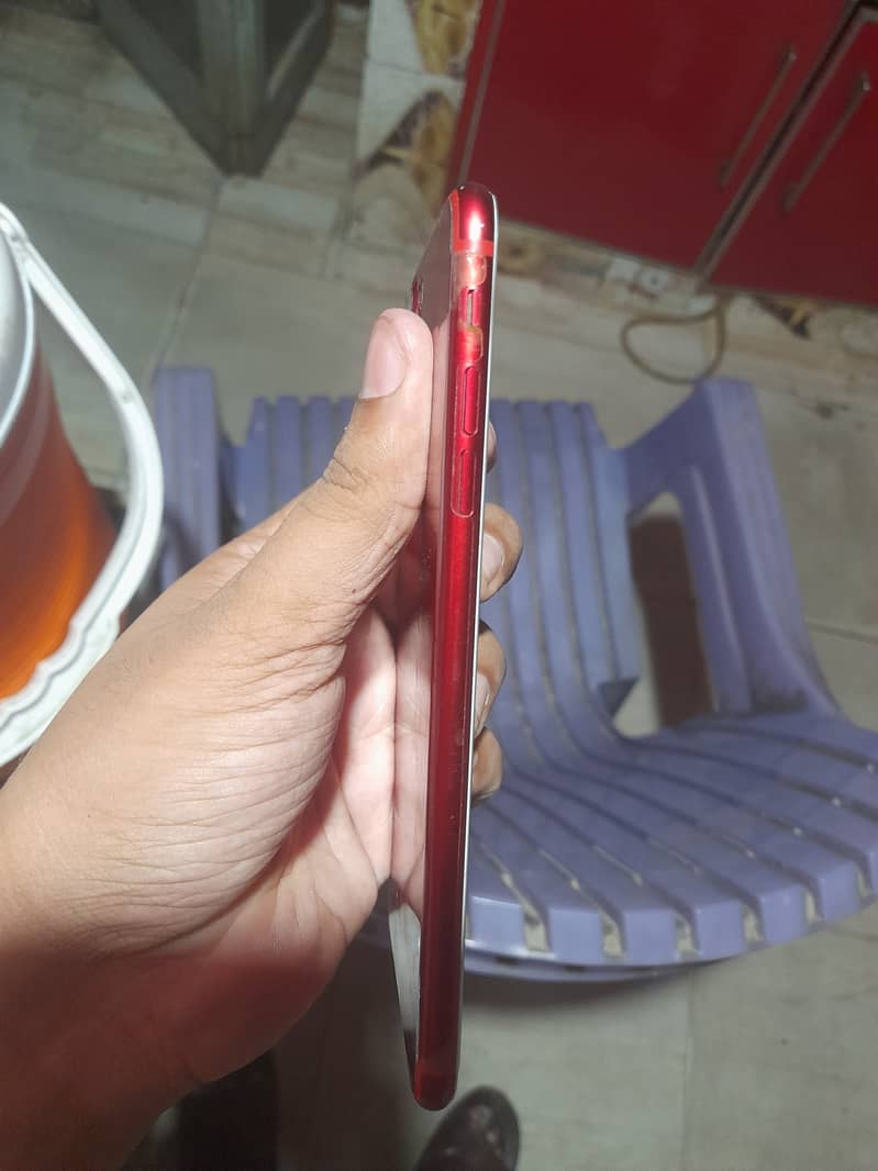 Apple iPhone 7 Plus 3