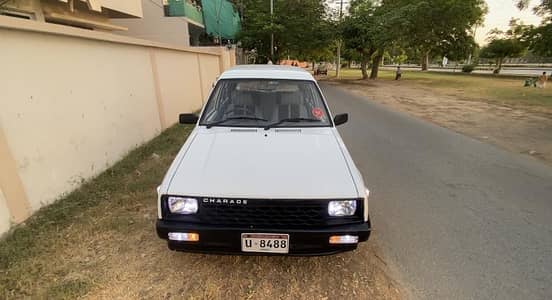 Dr (R) Officer's Used Outclass Daihatsu Charade 84/92 Japan TopRoof