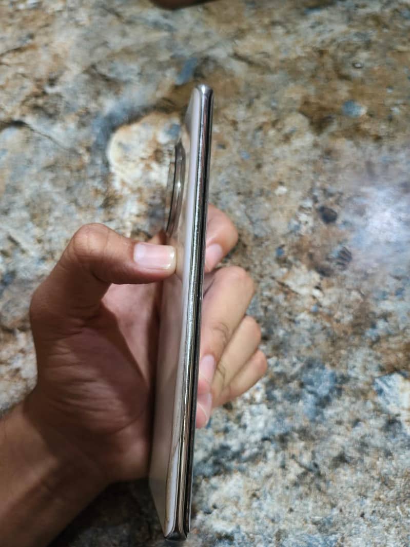 Tecno spark 20 pro plus 3