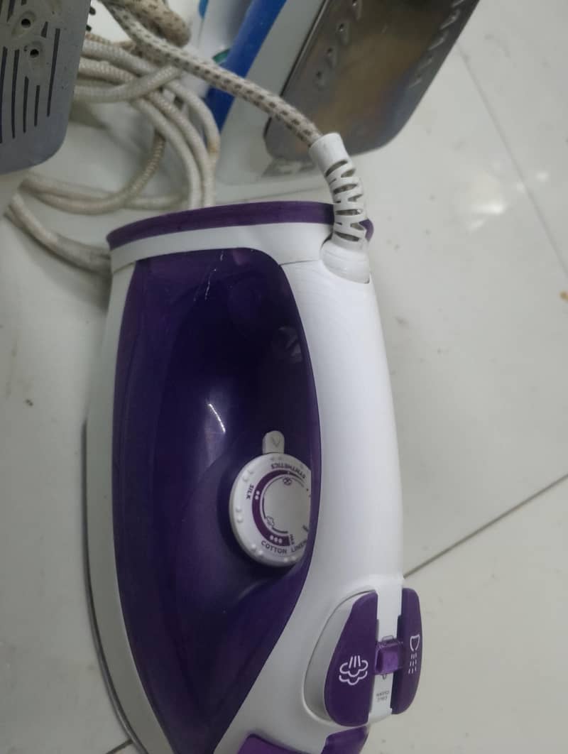 PHILIPS iron 3