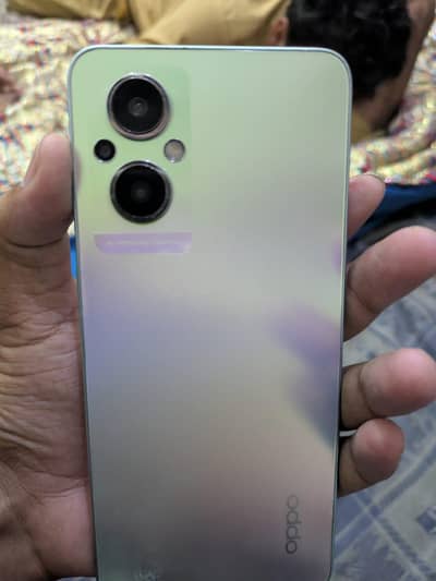 OPPO F21 Pro