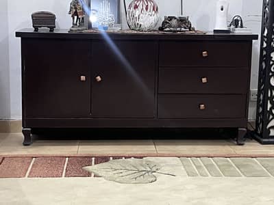 Tv lounge media console