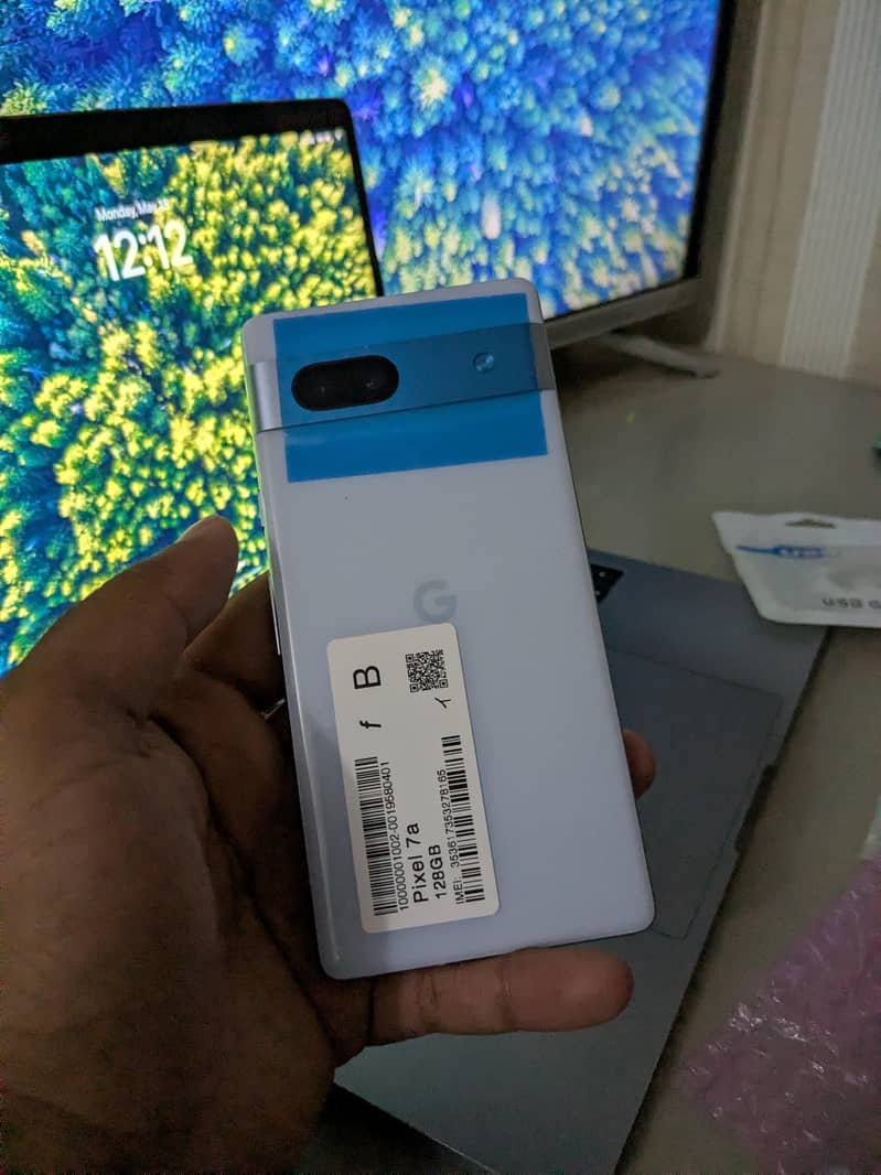 GOOGLE Pixel 7A 4