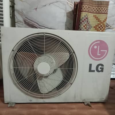 LG 2 ton Used split AC in Good Condition
