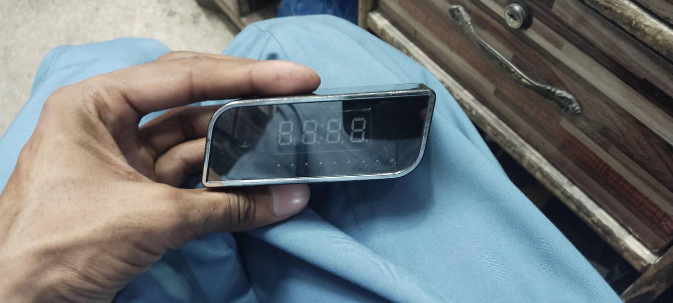 clock security camera 5