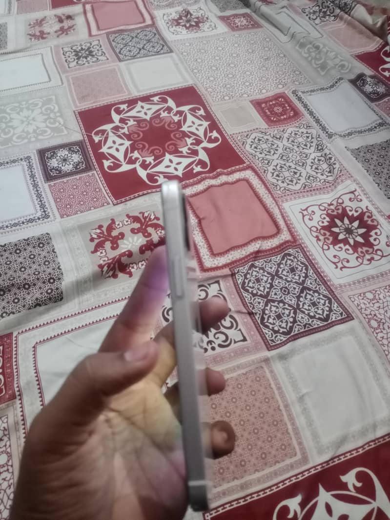 iPhone 12 2