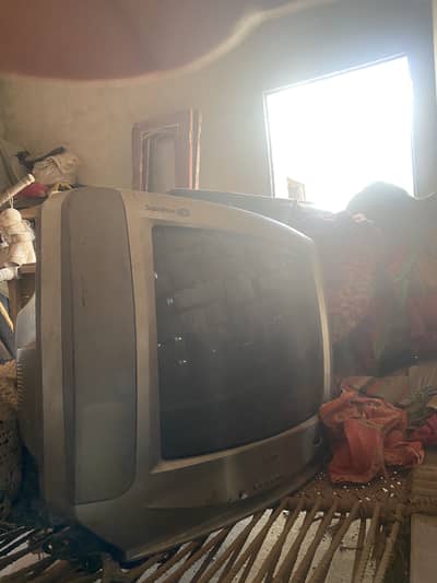 LG Tv 21 inch contact on 03186620649