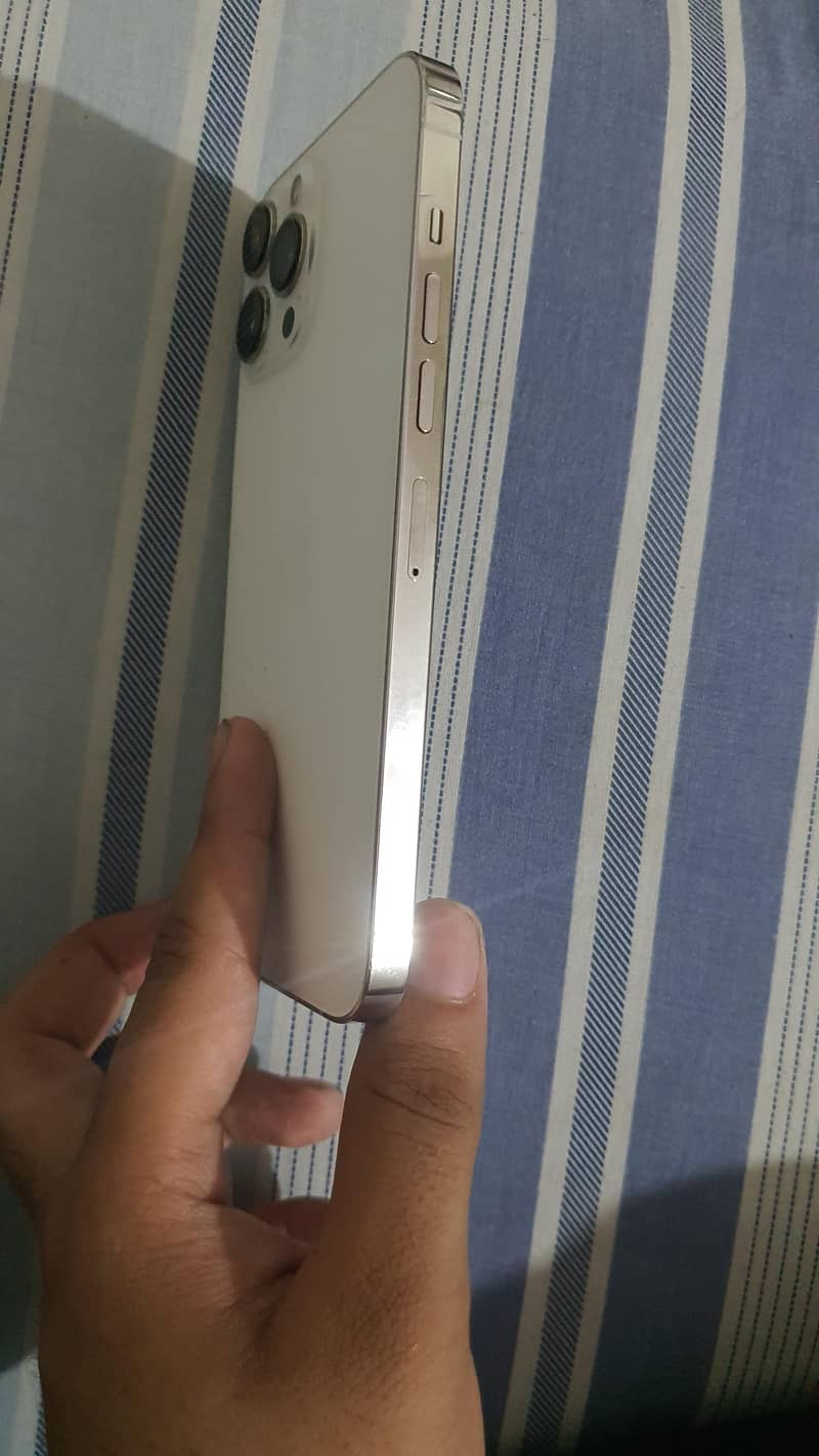 iphone 13 pro max 3