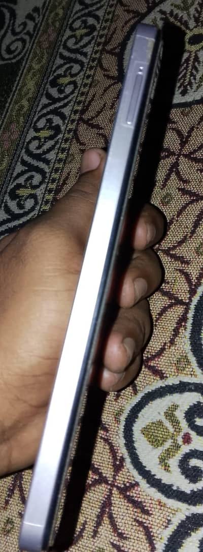 Vivo Y19s (Grey color - 4 /128)