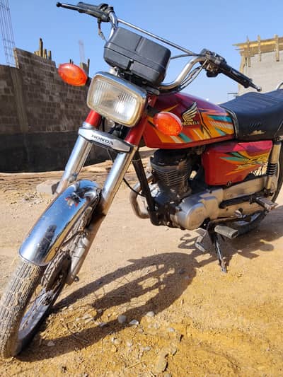 CG 125 2005