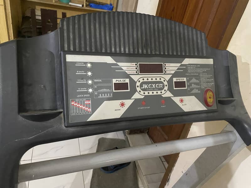 Treadmill 4