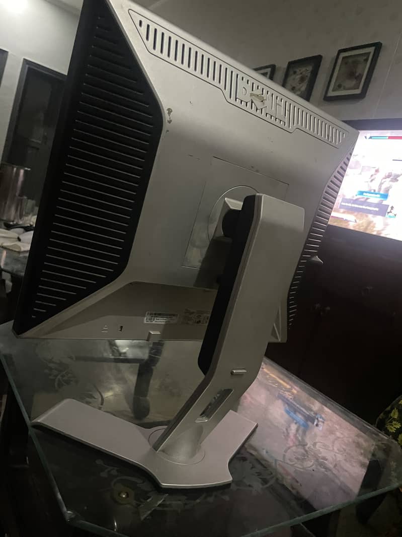 Monitor 2