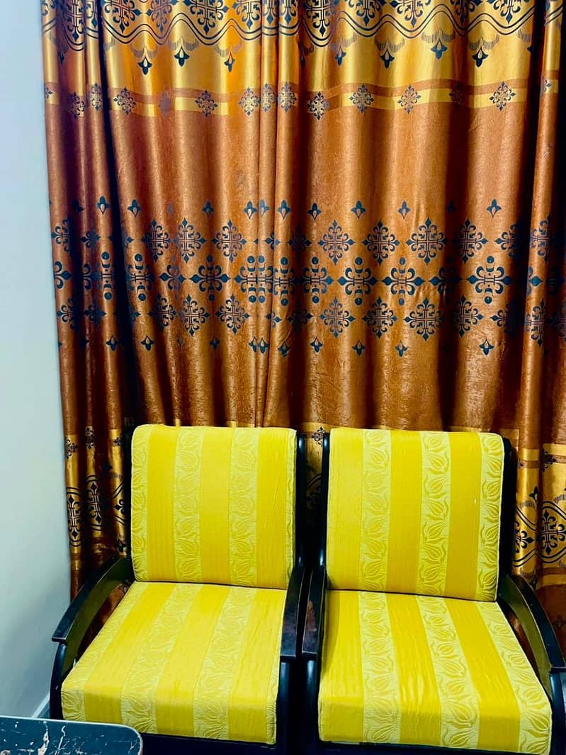 Comfortable sofa chairs 0