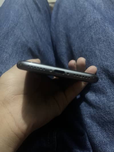 I phone 8 factory unlock water pack battery health 83% 64gb