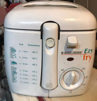 deep fryer (for chips , fish or whatever u want to deep fry)