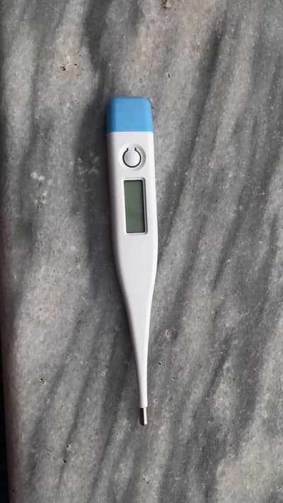 Digital thermometer for measurement of body temperature