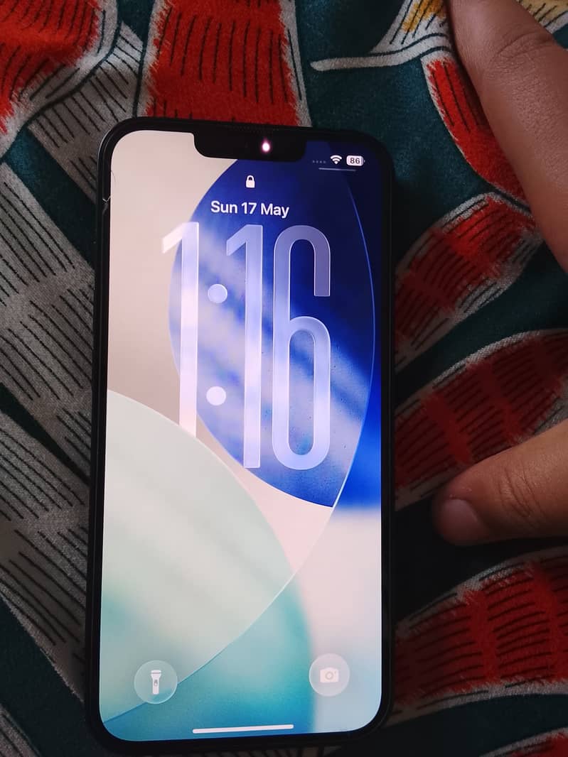 iPhone 13 3