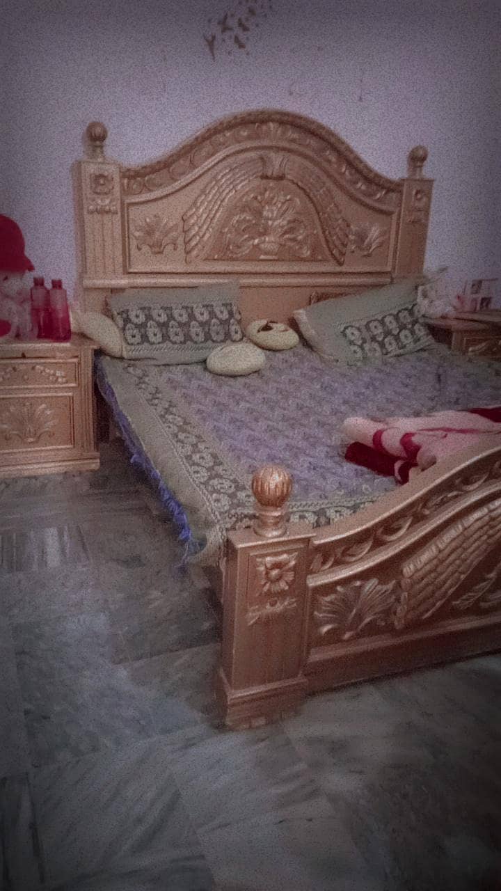 bed set good condition 0