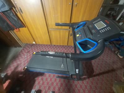 Slin Line Treadmill TH3000