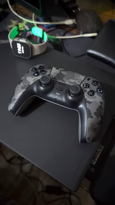 ps5 camo Edition (with box)