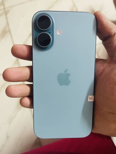 Iphone 16 teal color