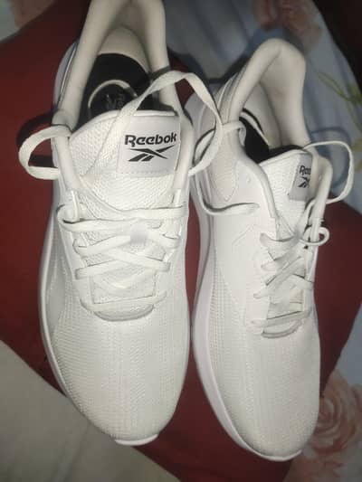 reebok original shoes  ha 100% from uk