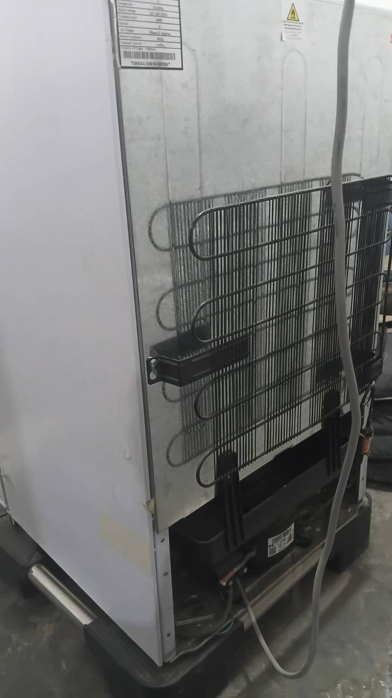 mini fridge 1