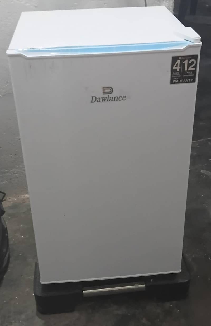 mini fridge 2