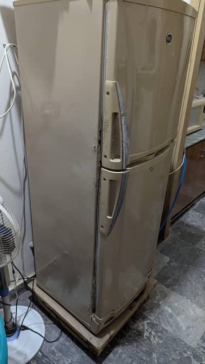 pel full size refrigerator working good