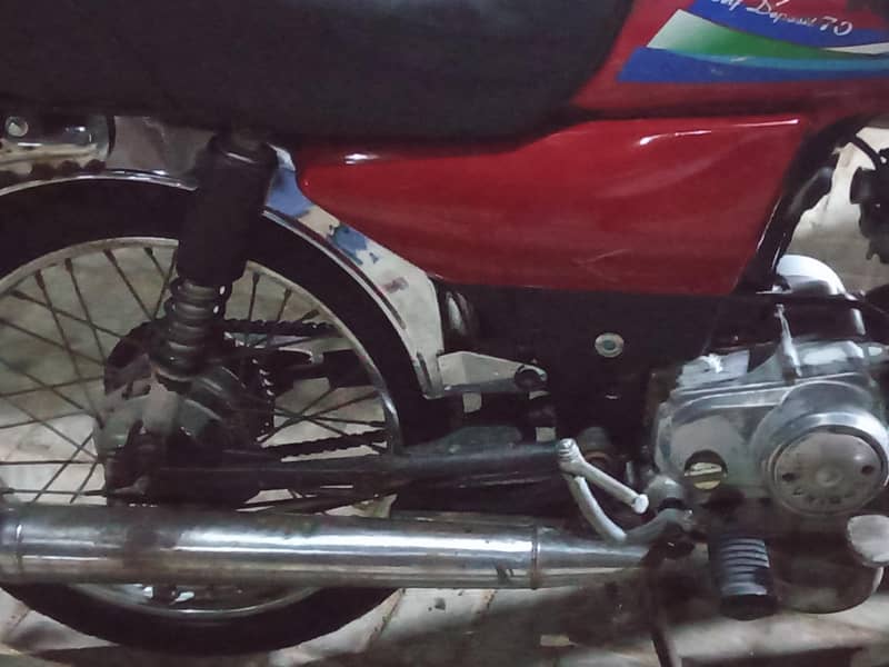 Unique 2014 model 70cc 3